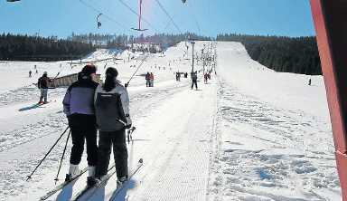 Für Familien und zum Einstieg bestens geeignet: das Skigebiet am | Foto: Mehliskopf/frei Mehliskopf bei Bühl.