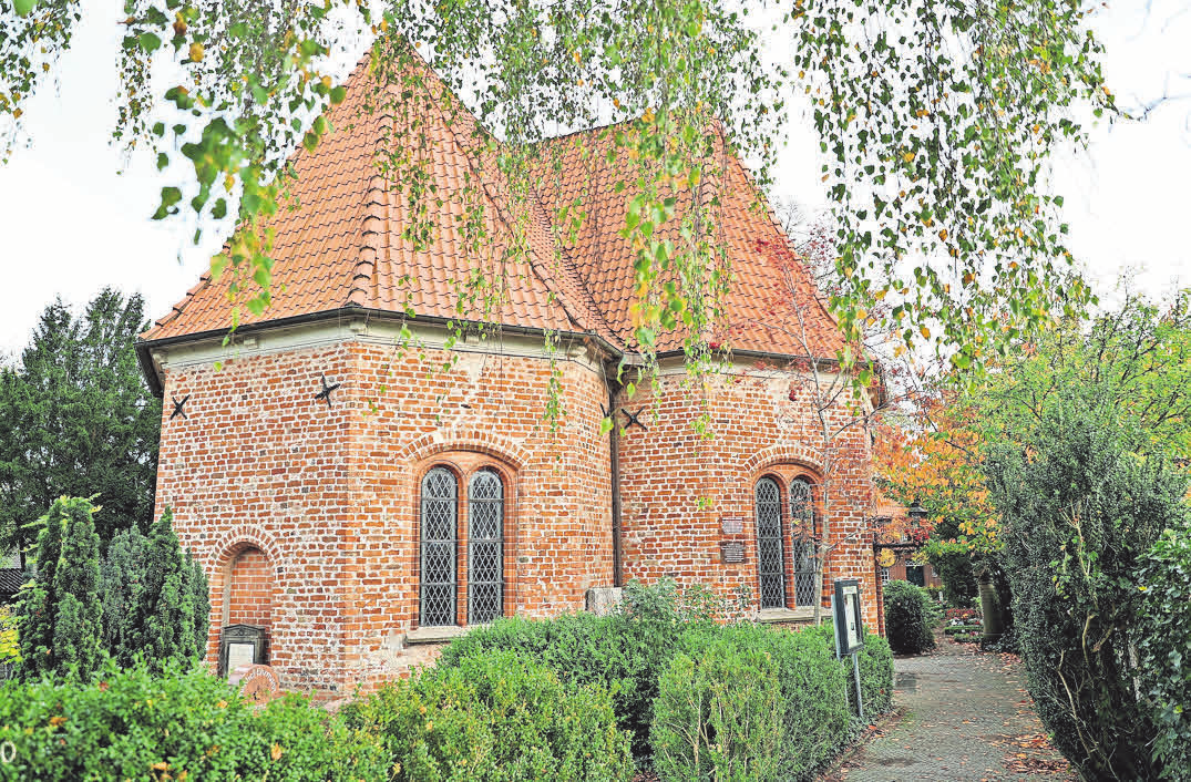 Gesendet werden die Gottesdienste aus der St. Jürgen-Kapelle in Lübeck.