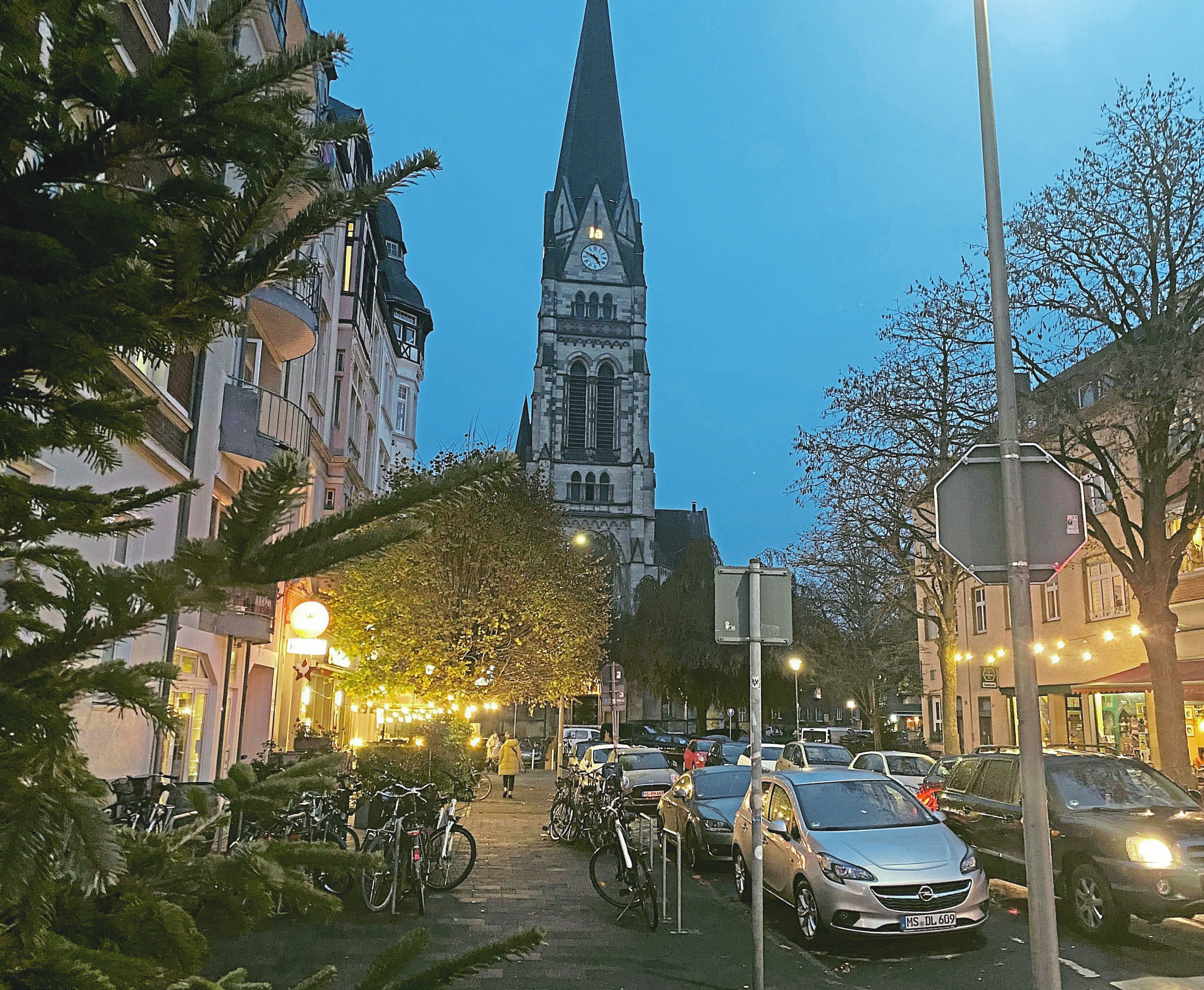 Die Kreuzkirche ist Namensgeber für das Viertel. Foto: Jan-Philipp Jenke