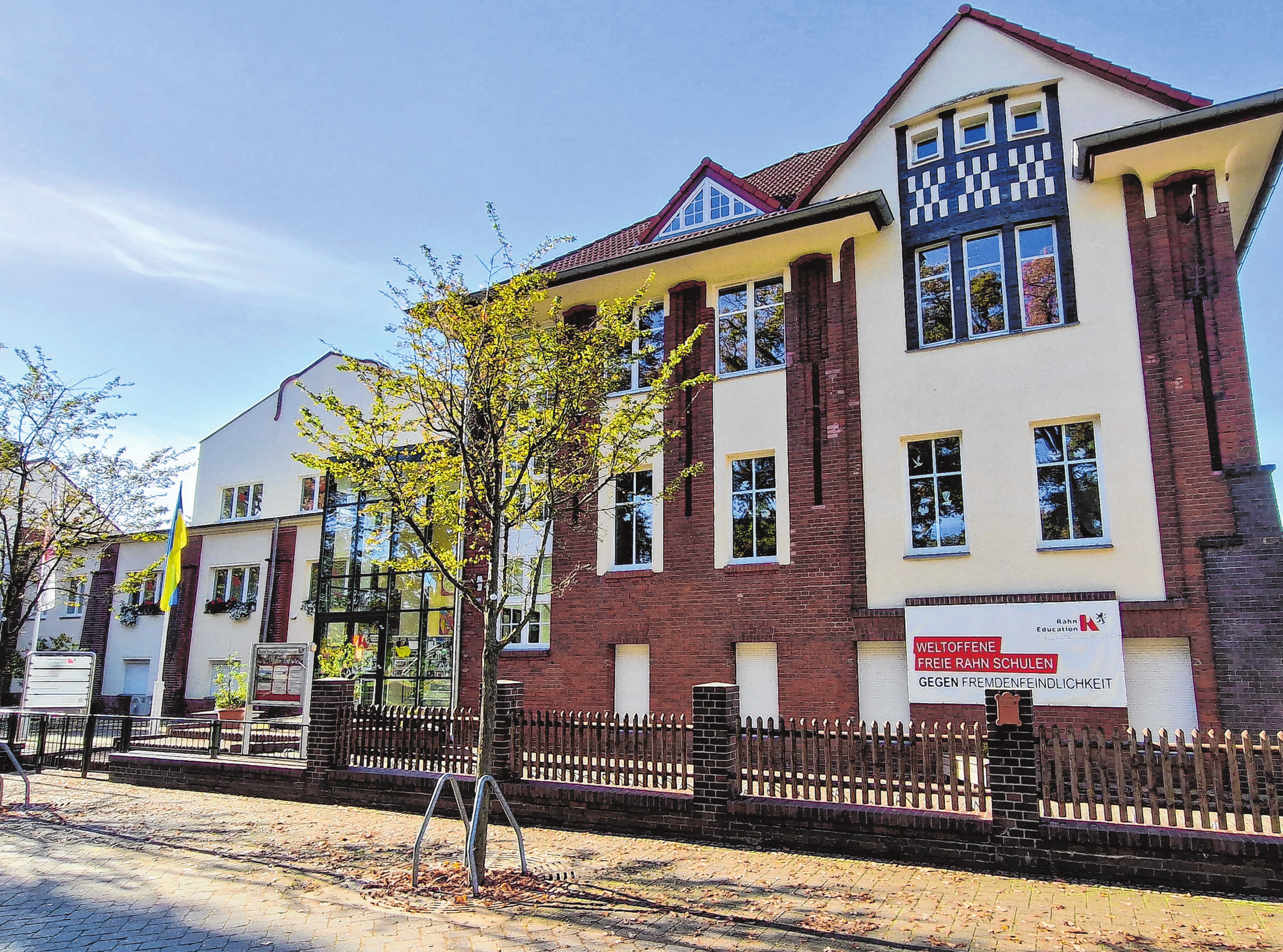 ...die Rahn-Fachoberschule am Goetheplatz Nadelvlies.