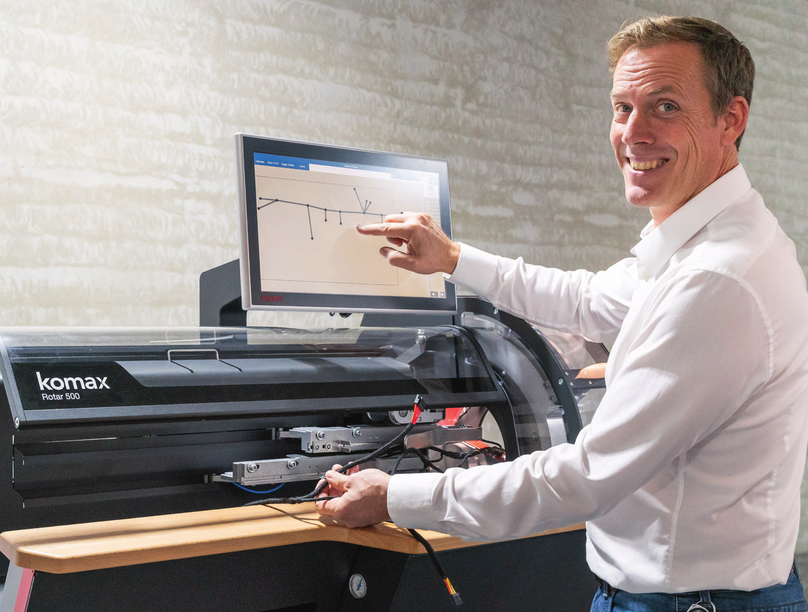 Geschäftsführer Markus Reisinger ist stolz auf die neuentwickelte Rotar 500.
