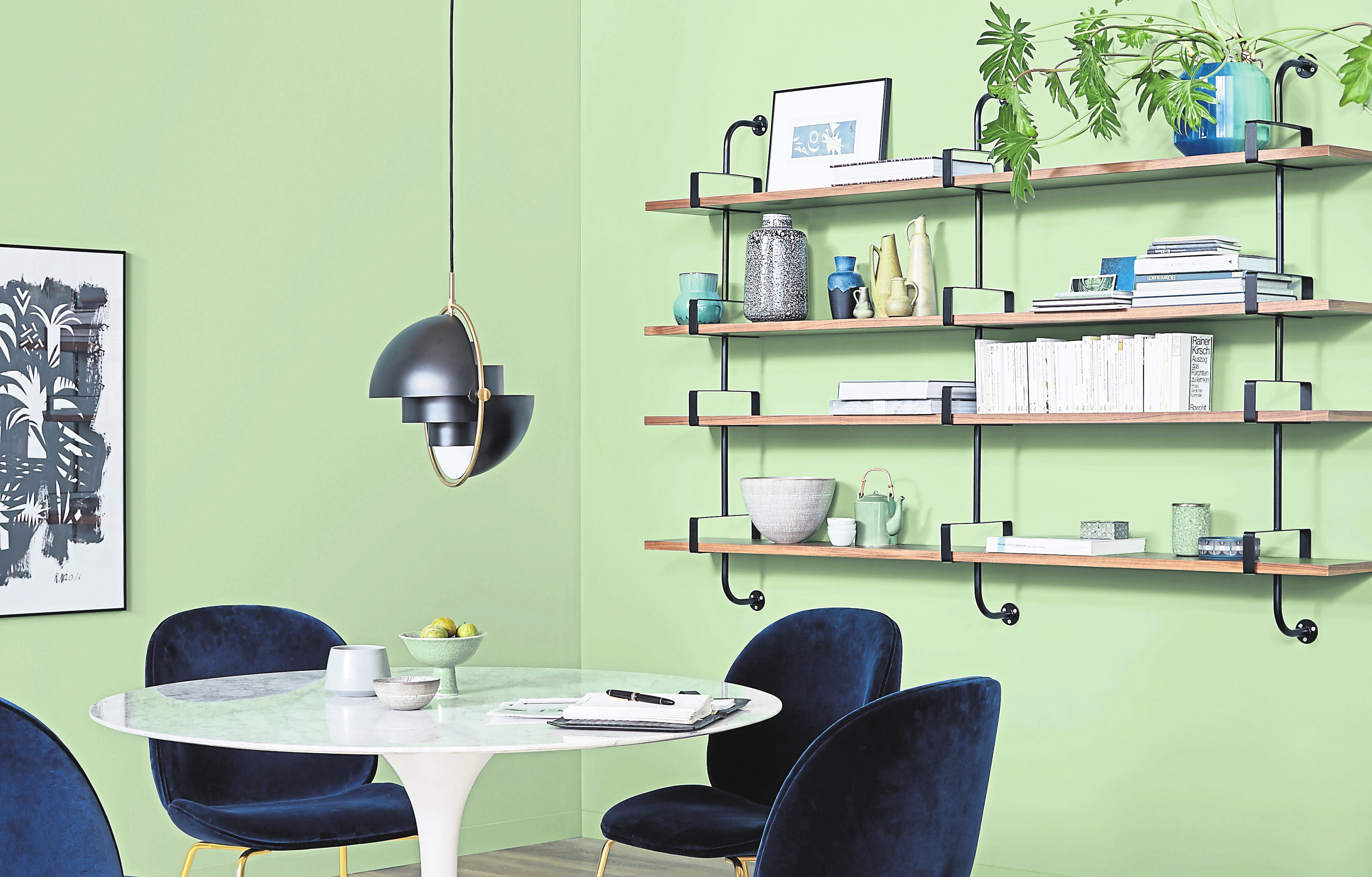 Mehr Mut zur Farbe: Das kreative Kombinieren von Wandfarben, Bödenbelägen und Möbeln verleiht dem Zuhause mehr Ambiente.