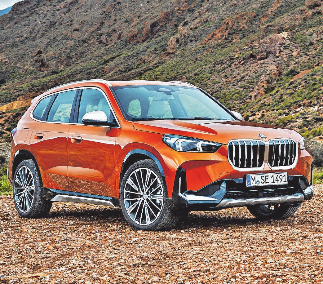 Mit kompakter Sportlichkeit und eleganten Linien, bringt der neue BMW X1 Schwung in den Alltag.