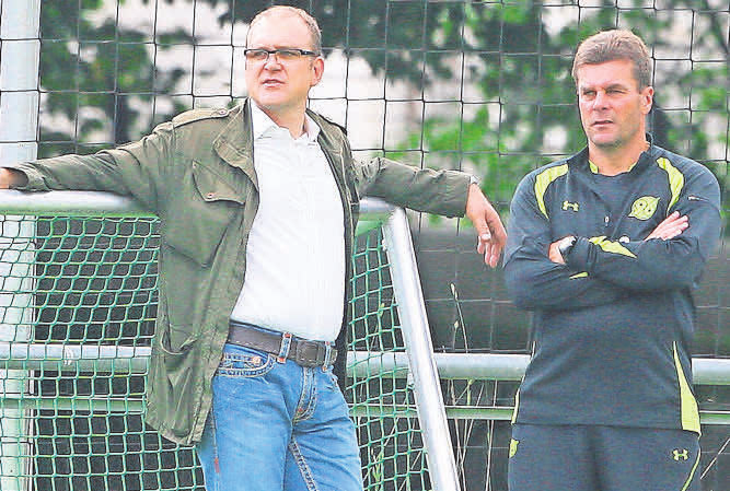 Bei Alemannia Aachen und Hannover 96 war Schmadtke jeweils der Vorgesetzte von Trainer Dieter Hecking (r.).
