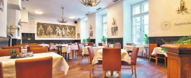 Das Restaurant - die Jagdstube - besticht mit moderner Ausstattung, die mit den historischen Elementen wunderbar harmoniert. Fotos: Restauration Elisabeth