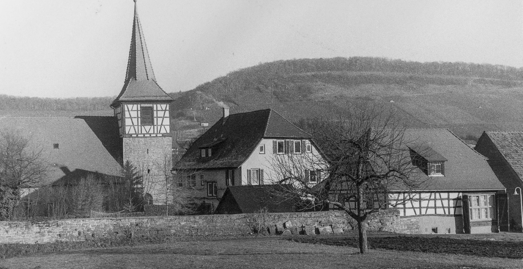 Diese historische Aufnahme zeigt die Schützinger Kirche. Foto: Archiv