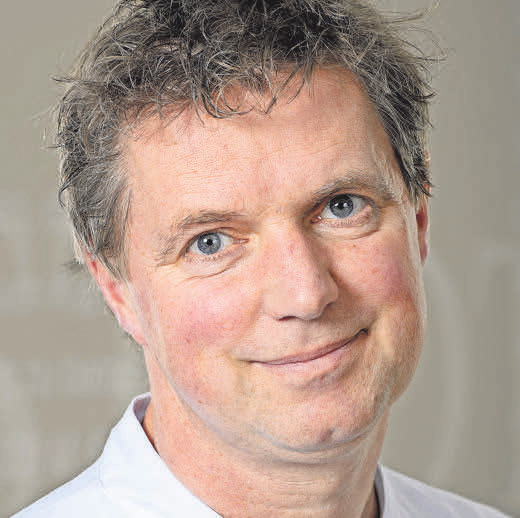Dr. med. Clemens Engels, Facharzt für Innere Medizin, Hämatologie und internistische Onkologie.