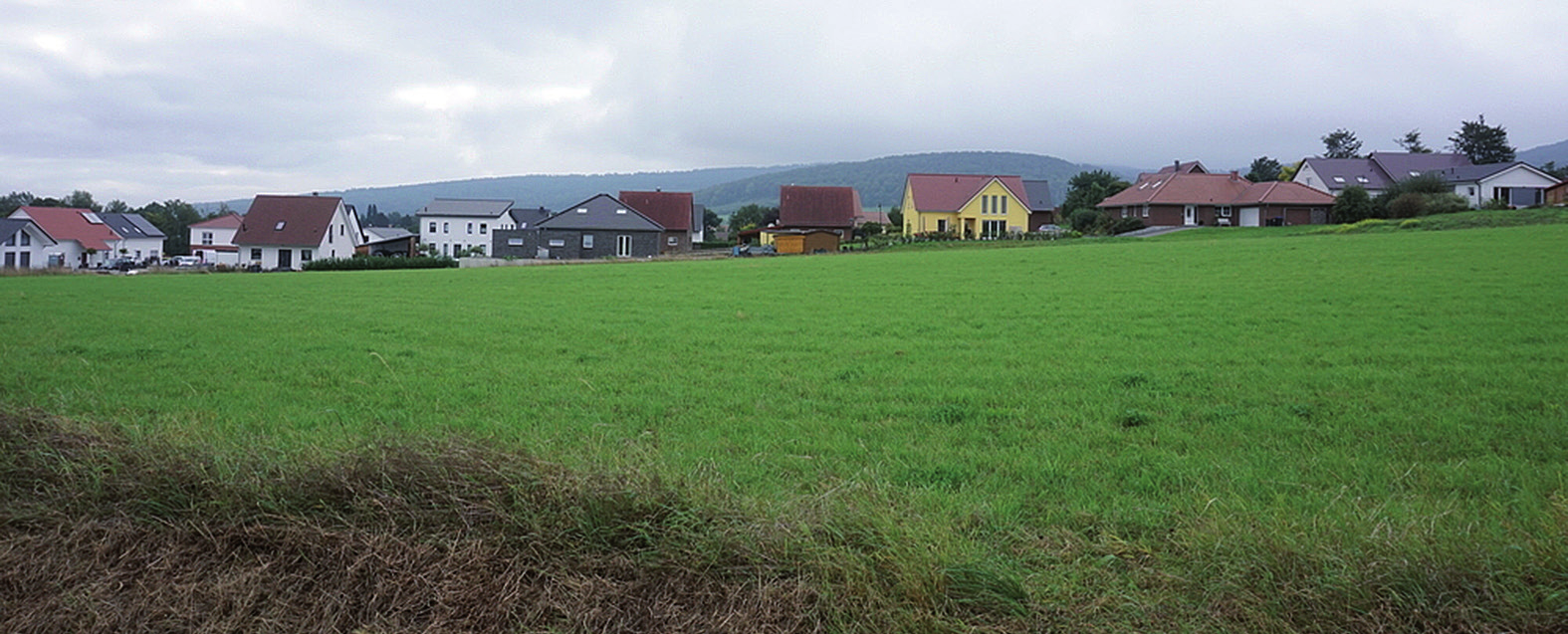 Blick auf den Ort: Insbesondere am Kranzberg kann und soll Bakede weiter wachsen. FOTO: RATHMANN