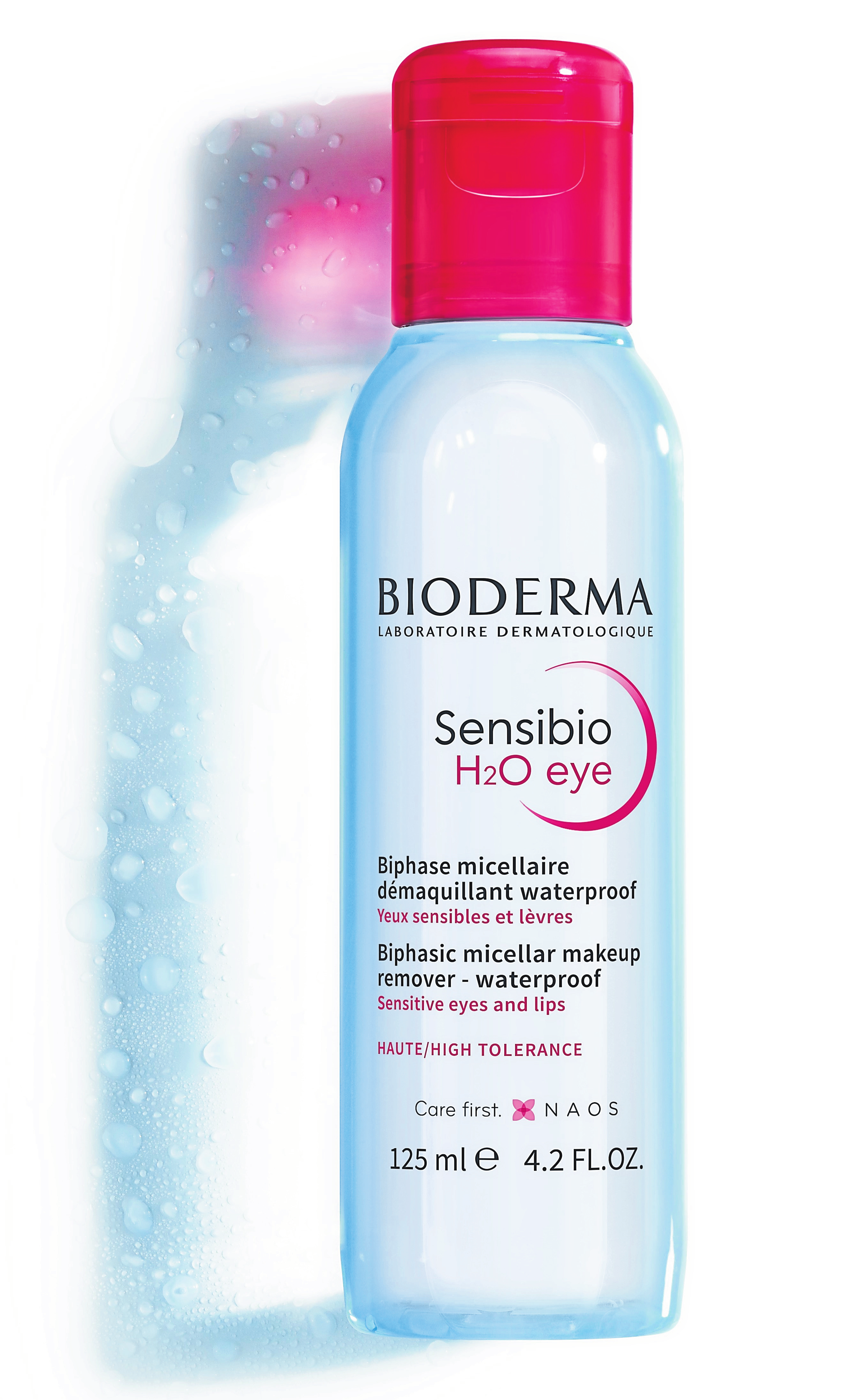Avec sa formule douce et efficace, Sensibio H2O eye de Bioderma permet un démaquillage à la fois simple et agréable... Photo: C.