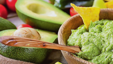 Die Avocadocreme Guacamole ist hierzulande seit längerem als Dip oder Brotaufstrich bekannt.