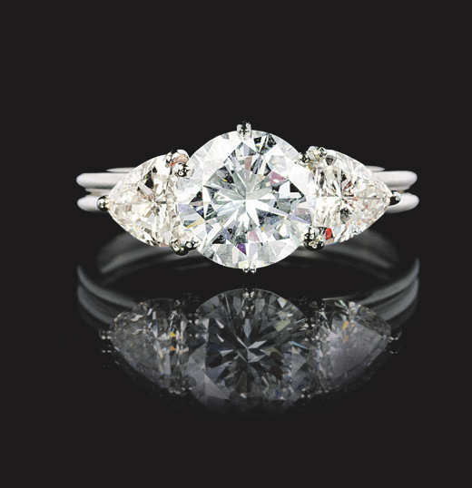 Der Solitär-Ring von Juwelier Wilm wurde im Mai für 35.000 Euro versteigert. Foto: Auktionshaus Stahl<br/><br/>