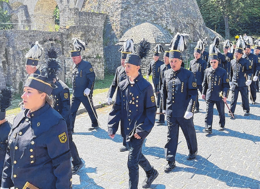 Am Sonntag beginnt der große Festumzug der Vereine um 11.30 Uhr an der Kalkberger Kirche. Foto: Stephen Ruebsam