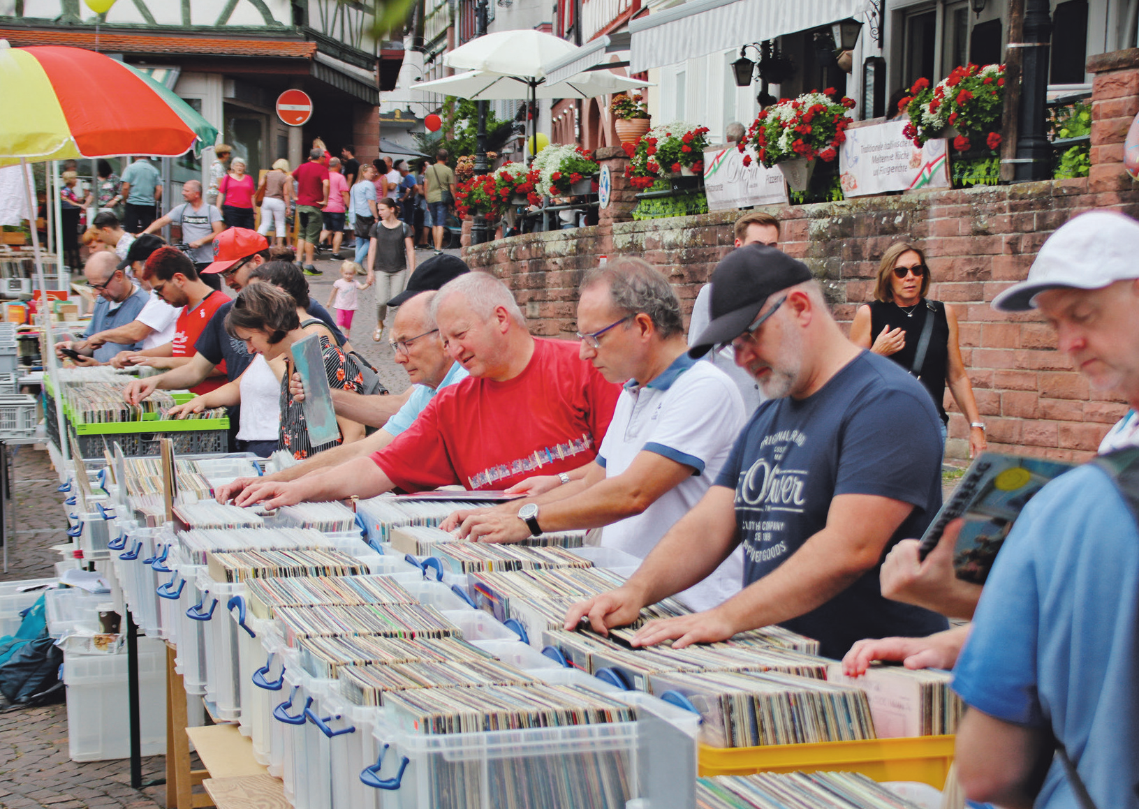 Die Schallplattenböse 2023 ist nicht nur für die Großeltern interessant. Vinyl liegt wieder voll im Trend.