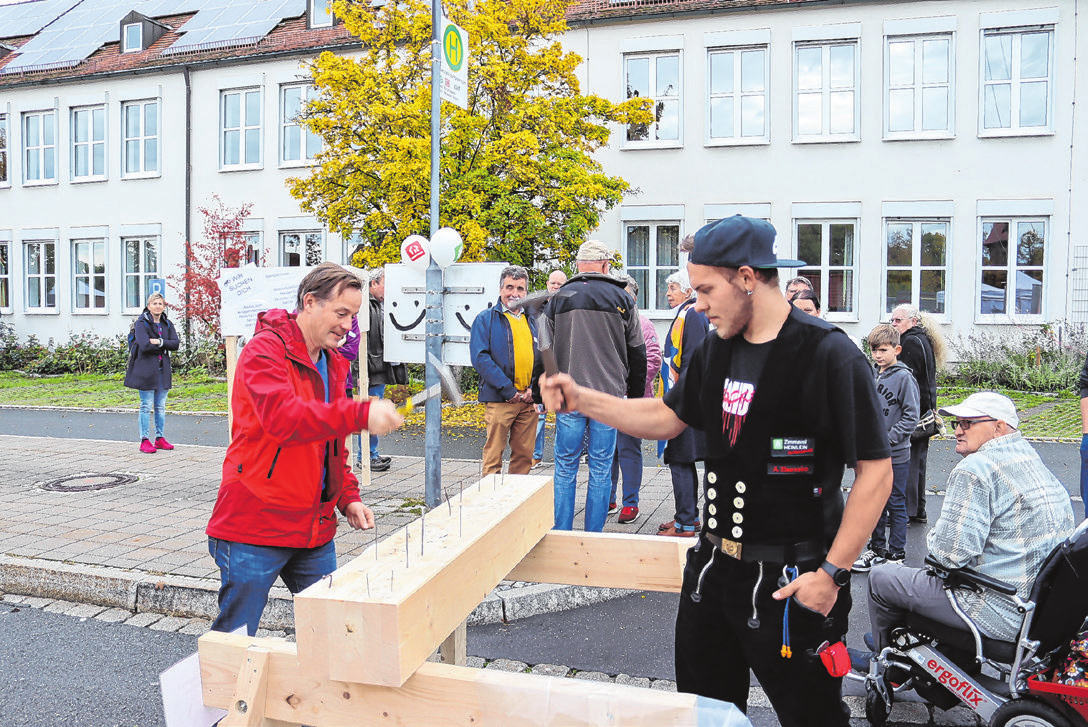 Rund 200 Aussteller werden am kommenden Sonntag in Scheinfeld die ganze Bandbreite des Themas Holz aufzeigen. Fotos: Rainer Fritsch<br/>Fotos: Tatjana Sussmann/Carmen Wiesinger