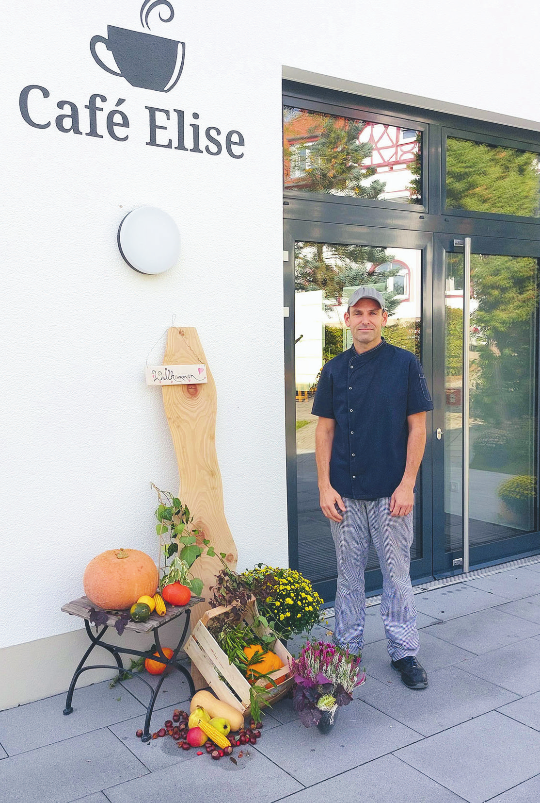 Küchenchef Stefan Lehner und sein Team freuen sich auf die Gäste. Foto: Elisenstift