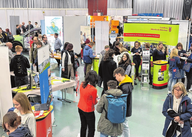 Rund 2000 Besucher waren laut Veranstalter im vergangenen Jahr bei der ersten Ausbildungsmesse Frankfurt. FOTO: MARTIN RÖMER/HWK/ARCHIV