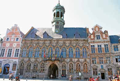Das gotische Rathaus (1458) wurde von Mathieu Layens gestaltet, dem Architekten eines der schönsten Rathäuser Europas in Leuven nahe Brüssel. Foto: Rolf Minderjahn