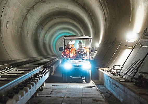 Beim Tunnelbau haben die Mineure Großartiges geleistet.