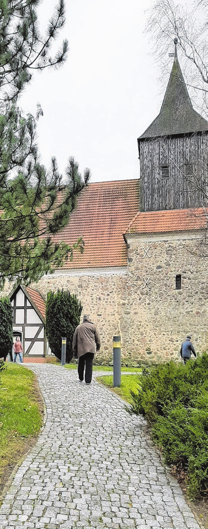 Kirche in Möbiskruge Foto: Besucherinfo Neuzelle