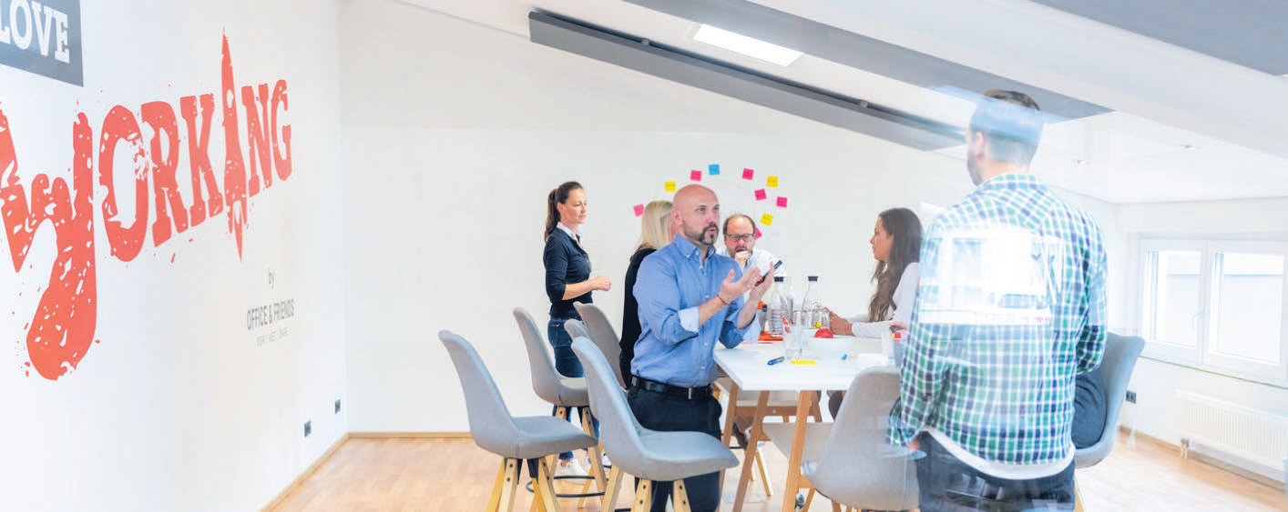 In Südwestfalen gibt es bereits zehn Coworking-Spaces, darunter auch „Office & Friends“ in Iserlohn und Olpe. Durch das Projekt „Hub 45“ sollen noch weitere Orte des digitalen Arbeitens in Südwestfalen entstehen. (Bild: Office & Friends GmbH & Co. KG)