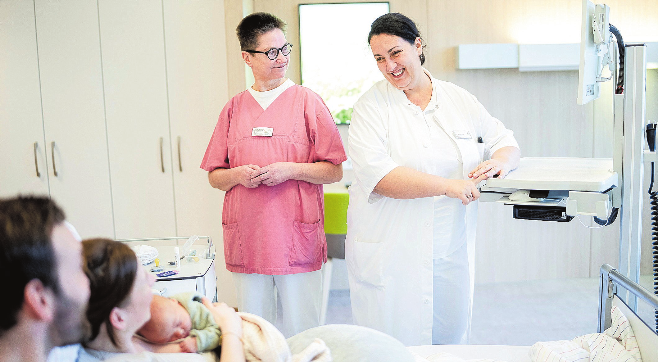 Auch auf der Wochenbettstation des Ahauser Krankenhauses erhalten junge Familien eine optimale Betreuung. FOTO: KLINIKUM WESTMÜNSTERLAND