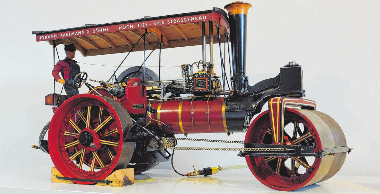 Das Eisenbahn- und Dampfmodellmuseum in Blaufelden zeigt seine Ausstellungsstücke auf dem Markt. Privatfoto