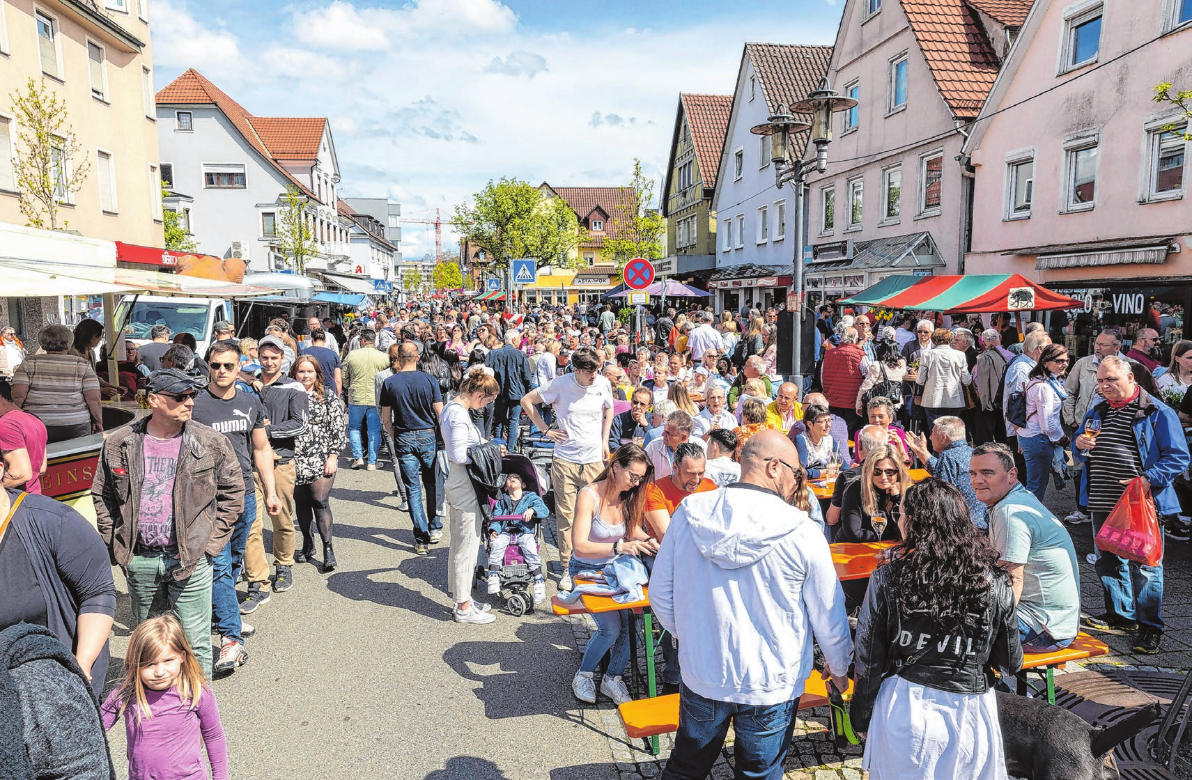 Kulinarik, Shopping und Unterhaltung - der Ebersbacher Frühling lockt mit zahlreichen Angeboten und Aktionen.