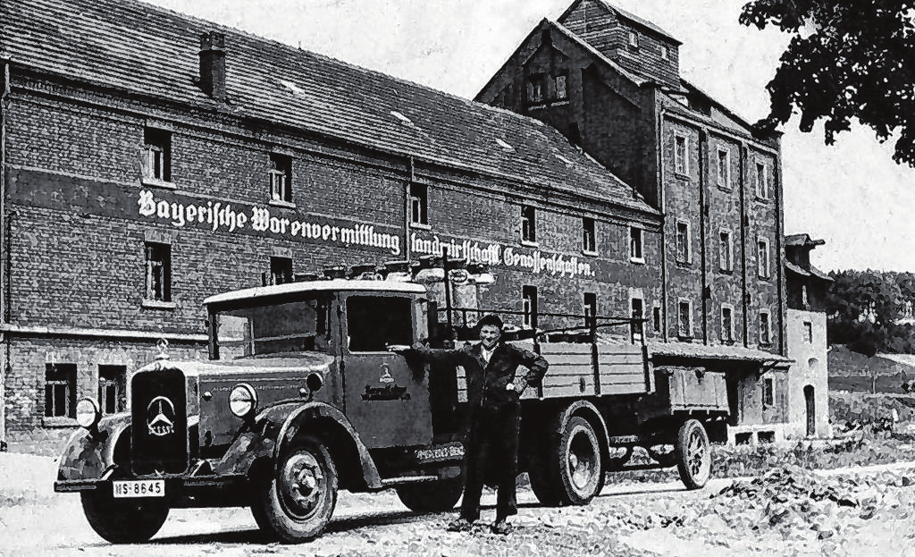 1934 erwarb die Firma Konrad Enẞner den ersten LKW, einen Mercedes-Benz mit 65 PS und 3 Tonnen Nutzlast. Das Foto stammt aus dem Jahr 1935.
