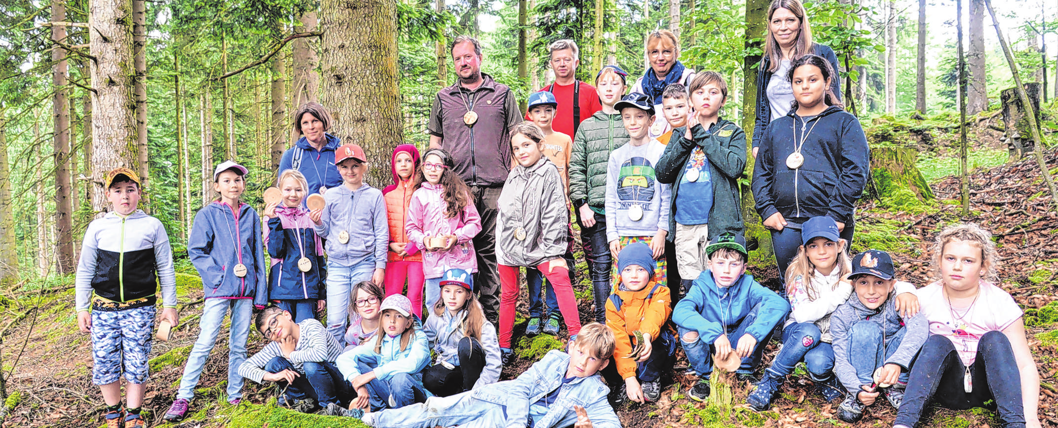 Auch einen Waldtag mit einer Schulklasse haben die ÖÖN im Innviertel organisiert - eine Klasse der Adalbert-Stifter-Schule in Ried erlebte einen spannenden Tag.