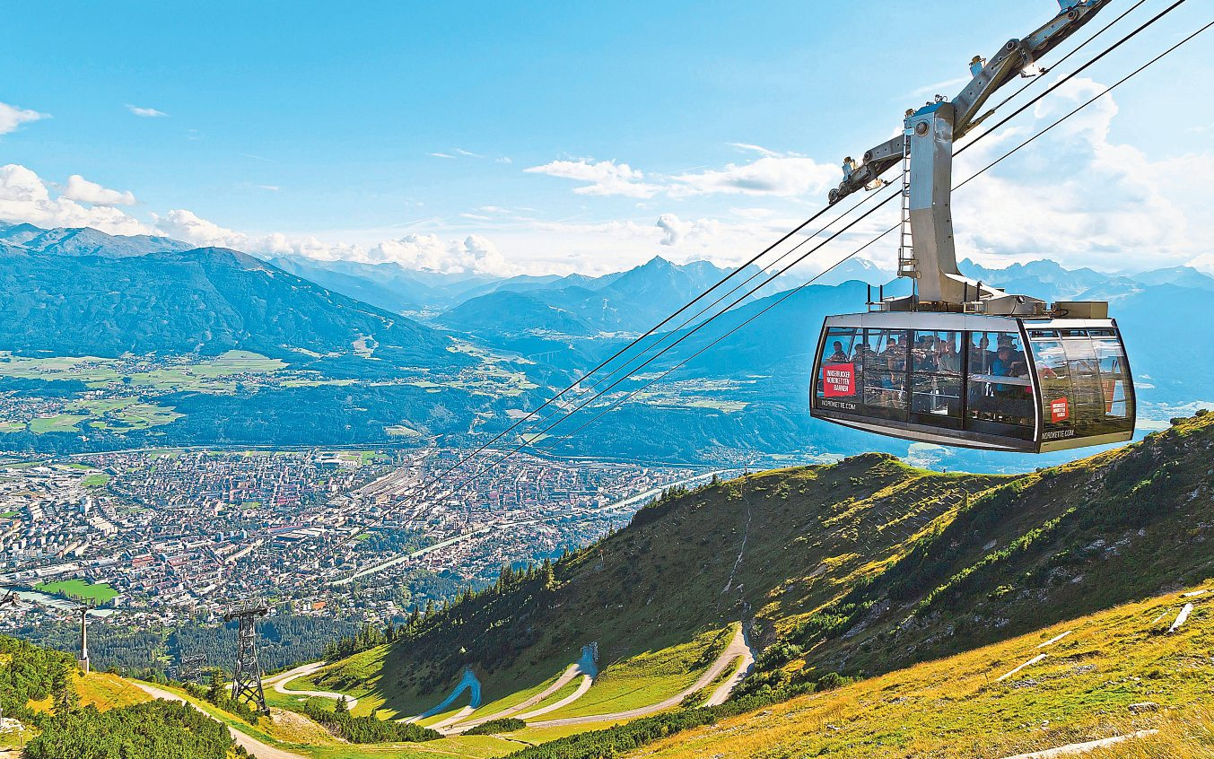 Mit den Nordkettenbahnen gelangen die Besucher direkt von der Altstadt Innsbrucks auf die Seegrube.