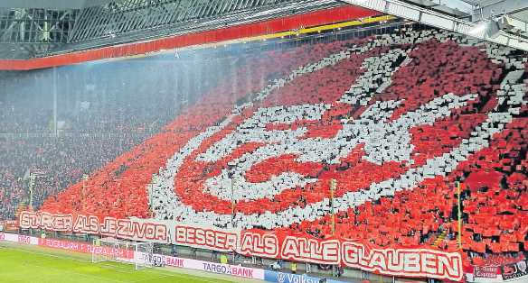 Gegen den 1. FC Nürnberg konnte sich der FCK im Achtelfinale auf dem heimischen Betzenberg durch Tore von Tachie und Ache mit 2:0 durchsetzen. FOTO: DANIEL HEINTZ JENS VOLLMER