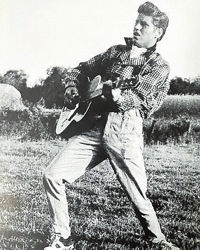 Als „Elvis von Dorsten“ war Walter Biermann stadtbekannt. FOTO SAMMLUNG BIERMANN