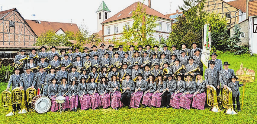 Der Musikverein Dächingen sorgt bei der „Zeltgaudi“ am Freitag für Stimmung.