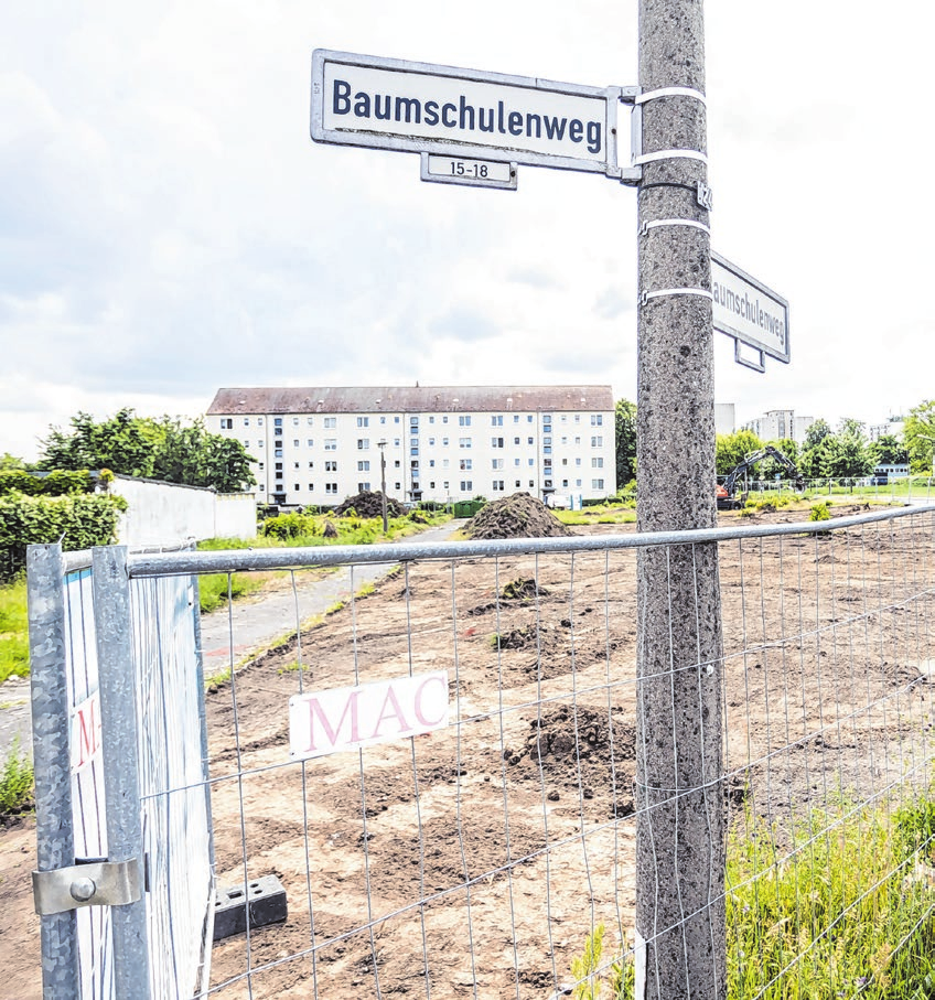 Der Baumschulenweg verbindet das Winzerviertel mit dem Kosmonautenviertel und bietet eine sehr gute Verbindung zu Supermärkten, Ärzten, Schule und Kita, die von hier aus auch fußläufig zu erreichen sind.