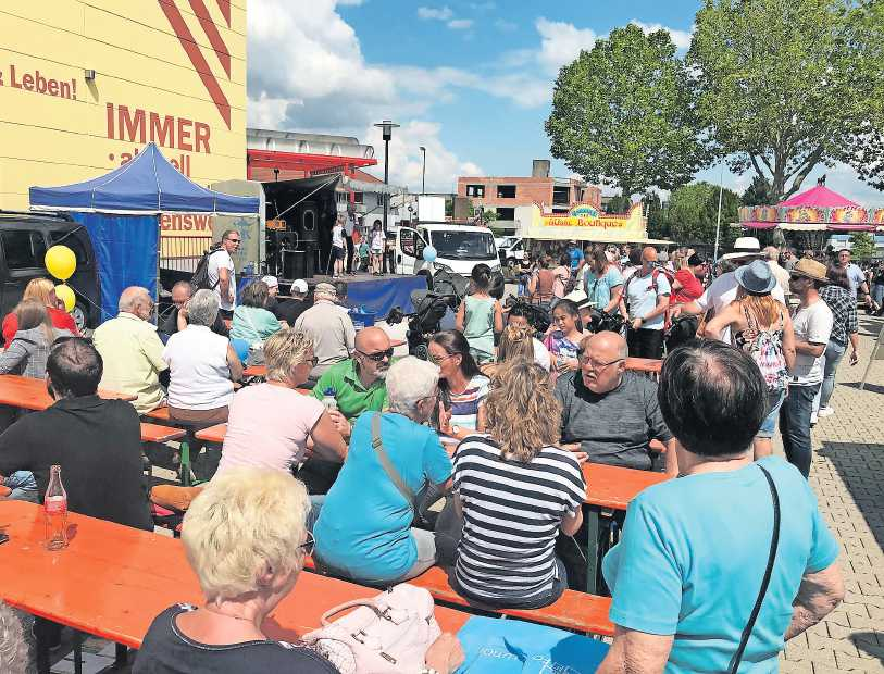 Buntes Programm für Jung und Alt beim Industriemarkt Grünstadt FOTO: WIRTSCHAFTSFORUM GRÜNSTADT/GRATIS