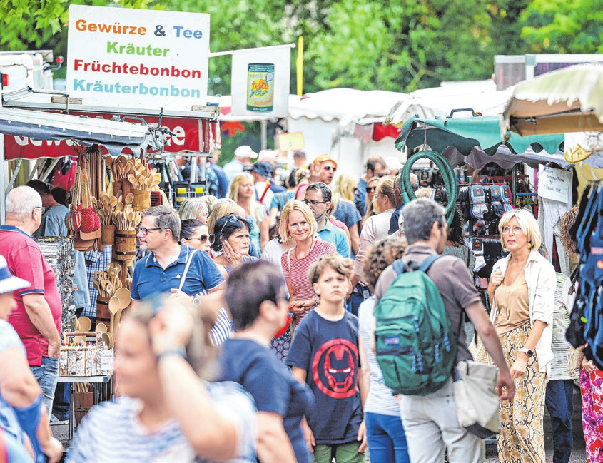 Ausgiebiges Schlendern und Stöbern ist beim Krämermarkt auf dem Haalplatz und in der Innenstadt möglich.