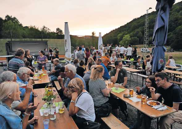 Bei der Schneckenkerwe bekommen die Besucher kulinarisch, musikalisch und sportlich etwas geboten. FOTO: HELMUT REICH/ORTSGEMEINDE/GRATIS