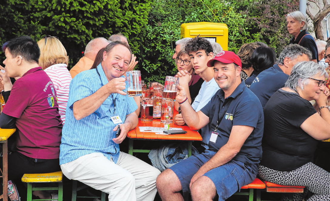 Geselliges Beisammensein, Freundschaften pflegen und vieles mehr - all das ist in Flachslanden möglich.