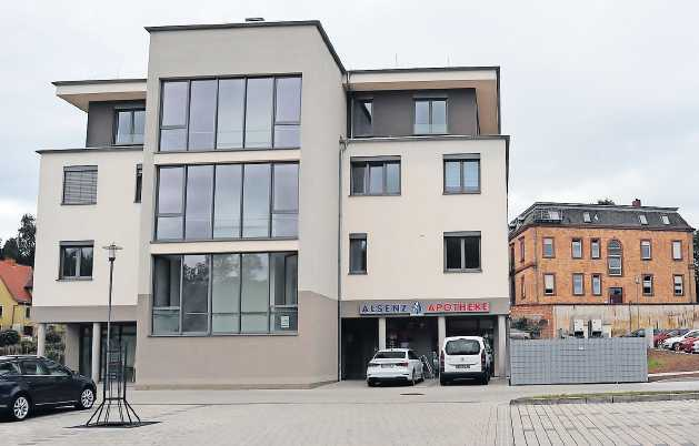 Im Ärzethaus befindet sich auch eine Apotheke. FOTO: MANFRED WELLER