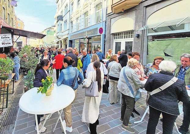 Der After Work Markt hat sich in kürzester Zeit zu einem geselligen Treffpunkt für Stolberger und auswärtige Besucher etabliert.