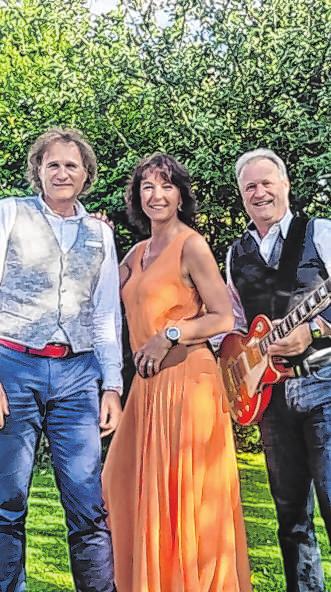 Meli & The Gentlemen: Das Trio sorgt mit volkstümlicher Musik, Austropop, Schlagerhits, Oldies und Partymusik für Stimmung. Mitsingen, Mittanzen und Mitschunkeln ist auf jeden Fall erlaubt! Foto: Meli & The Gentlemen