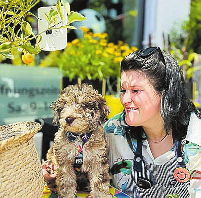 Tina Attenberger kümmert sich um die Planung.