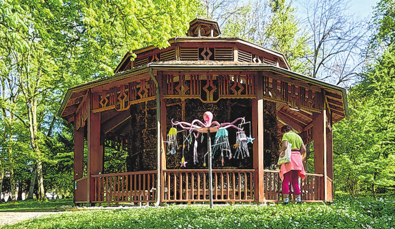 Altes Handwerk in moderner Gestalt im Kurpark Bad Hall