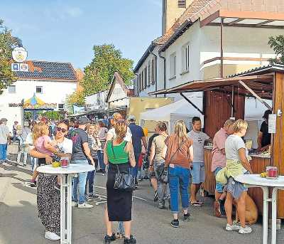 Für Speis und Trank sowie Unterhaltung ist reichlich gesorgt. FOTO: STEFAN ENDLICH