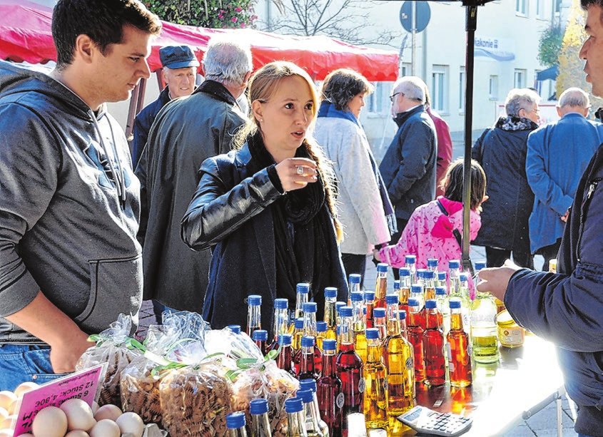 Von 12 bis 17 Uhr haben die Geschäfte geöffnet, außerdem lädt der Bauernmarkt zum Bummeln ein. Foto: Archiv