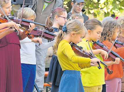 Auch die Kinder tragen zum Gelingen des St. Gallusmarkts bei. FOTO: ORTSGEMEINDE HERXHEIM/GRATIS