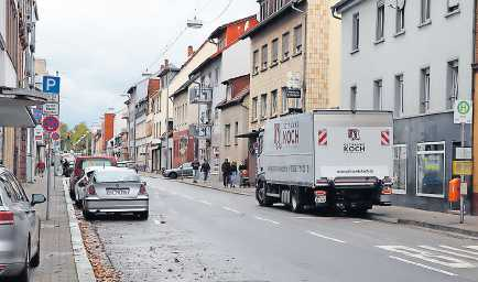 Die Pariser Straße ist einer der Hauptgeschäftstraßen in Kaiserslautern. FOTO: MWL