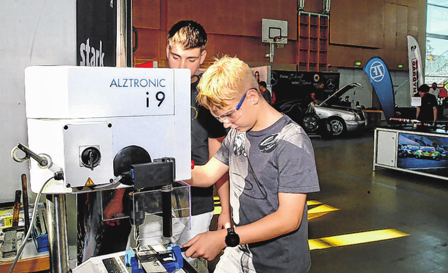 Berufe aktiv erleben bei der „Fit4Future“ -Messe Fotos: WKO Steyr