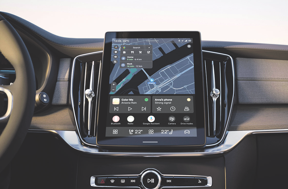 Innen verfügt der Volvo XC90 über eine neu gestaltete Armaturentafel in modernem skandinavischem Design und ein neues Infotainmentsystem