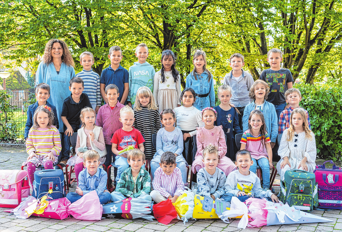 Grundschule Rosengarten-Westheim, Klasse 1b  - Klassenlehrerin: Tanja Köder Foto: Sunshine-kids.shop